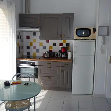 Classe Avec Parking לה רושל